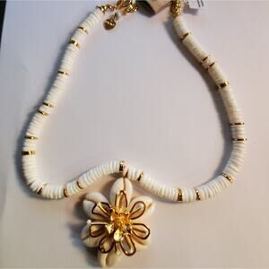 Anthropologie Nakamol beaded Puka Flower necklace Gold over Brass New with tags